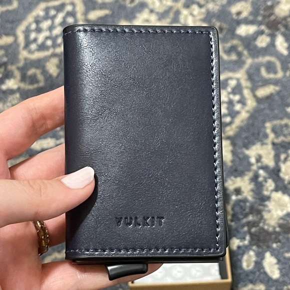 SALE! Navy Vulkit Leather Wallet. - Picture 5 of 6